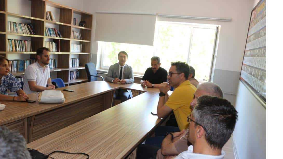 4006-TÜBİTAK Bilim Fuarları Destekleme Programı Çerçevesinde Danışman Öğretmenler Bir Araya Geldi
